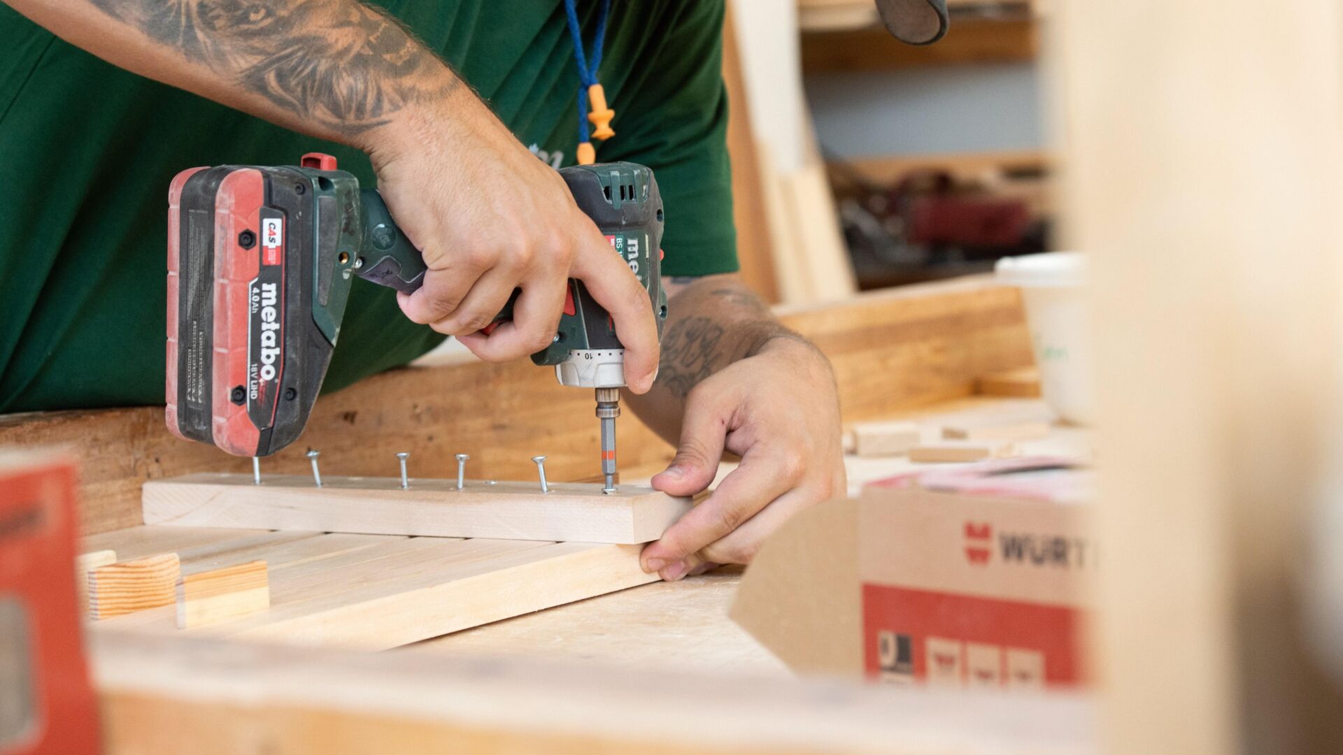 Kueng sauna produktion bohrmaschine min