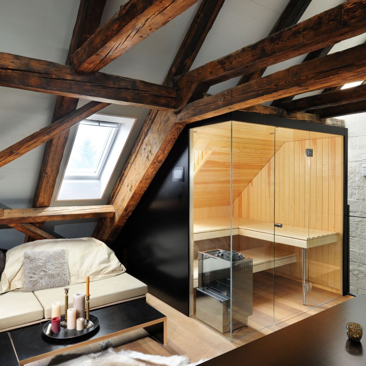 Kueng Sauna Bio Sauna Dachfenster Glasfront ueber Eck min