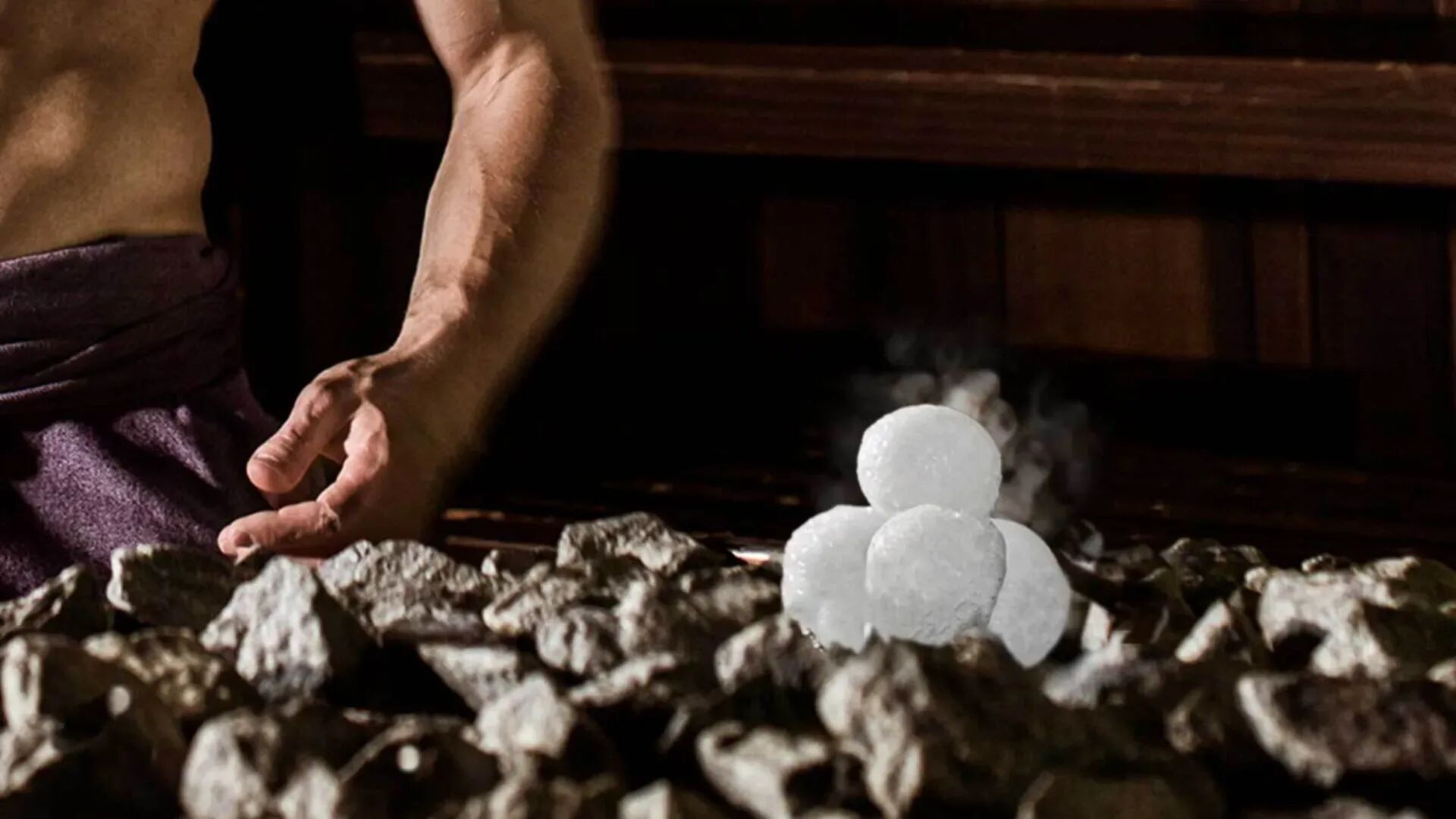 Kueng sauna wellness ratgeber aufgussmeister robert heinevetter 2 015bdd3a30a54f52f8de2c10fc85533a