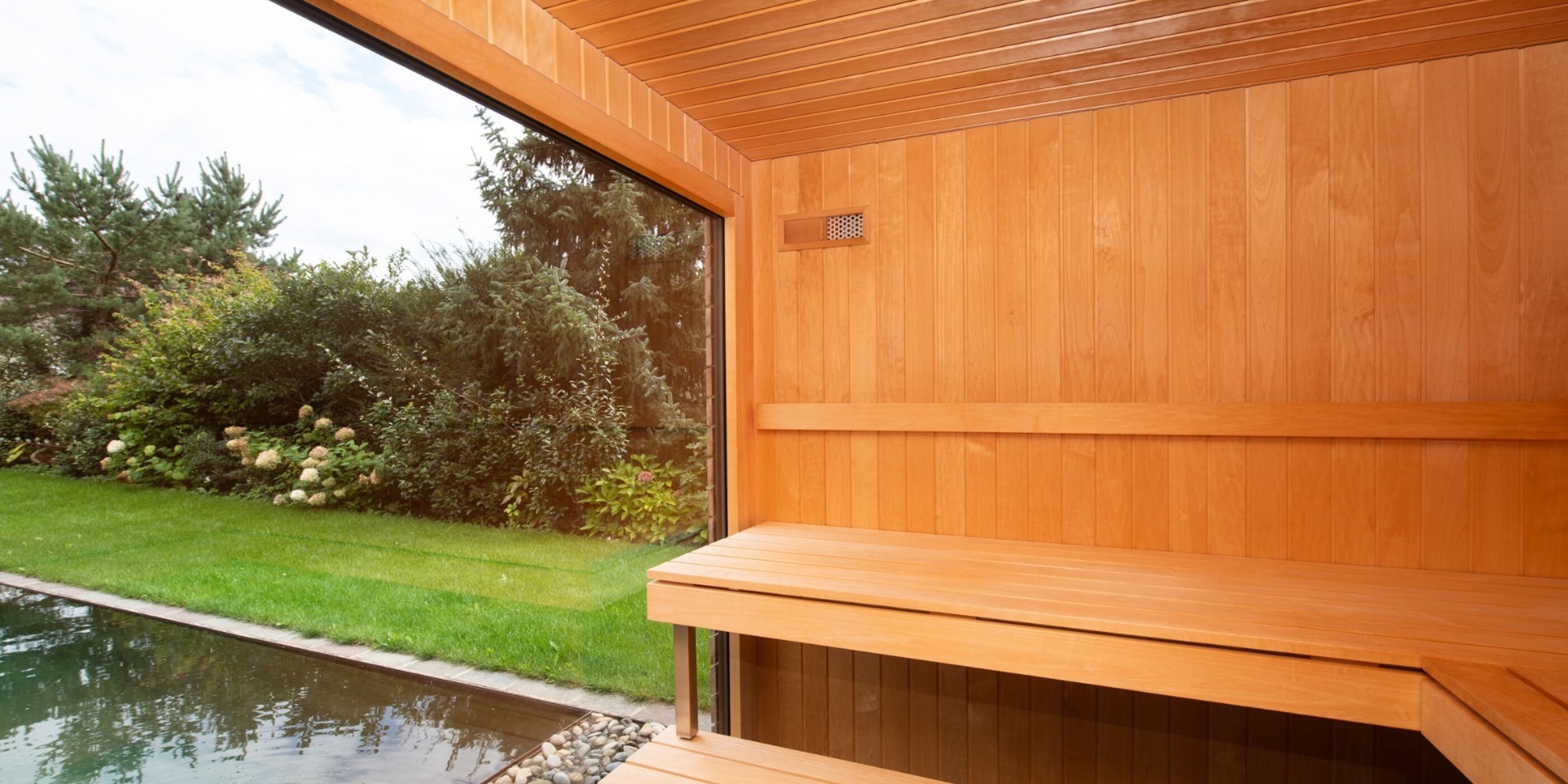 Kueng wellness nido outdoor aussensauna seitenansicht