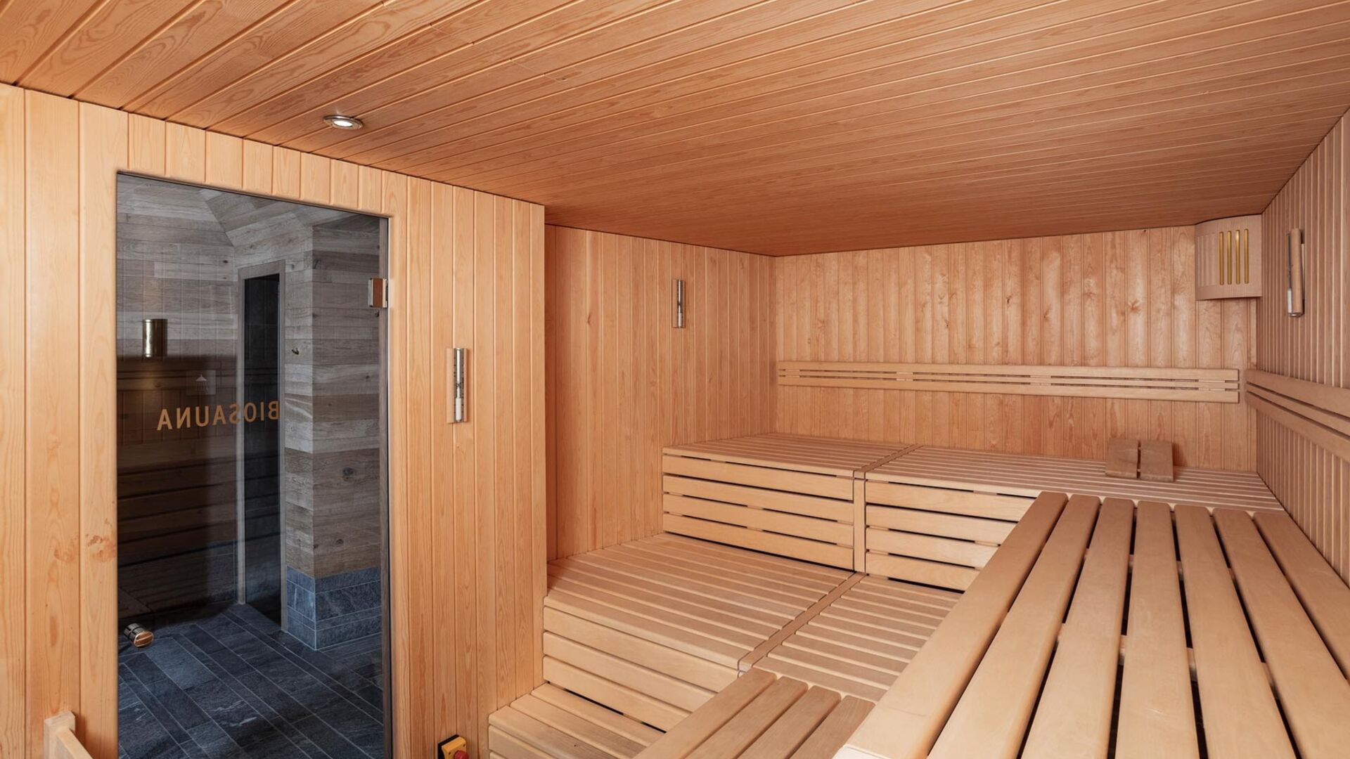 Kueng sauna wellness frutt family lodge hotel spa 4