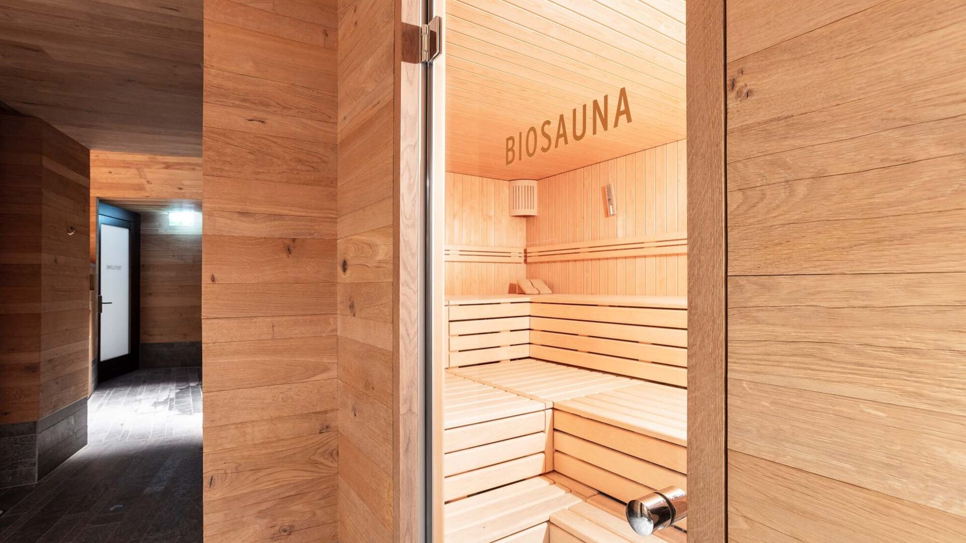 Kueng sauna wellness frutt family lodge hotel spa 18