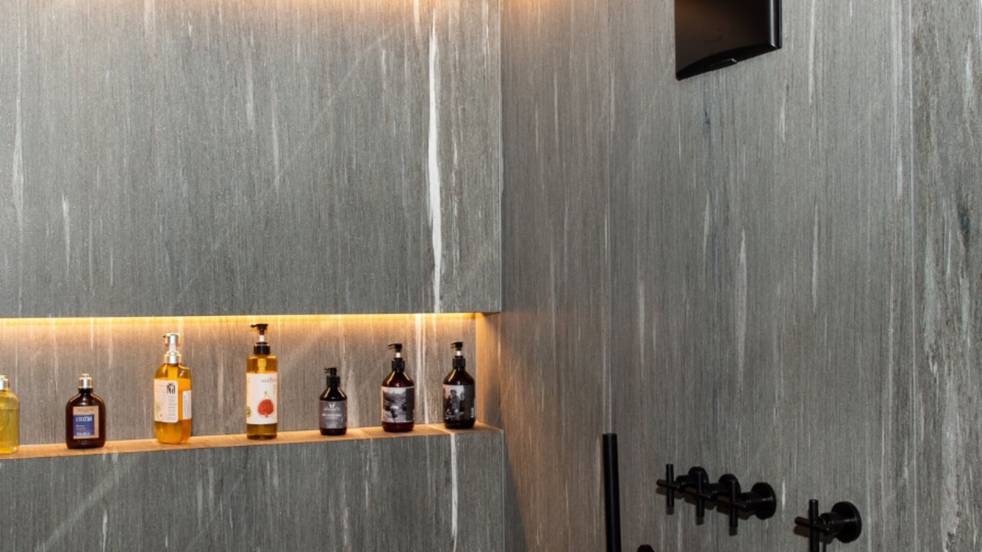 Kueng wellness saune zeichen Entspnnung 960 1 6