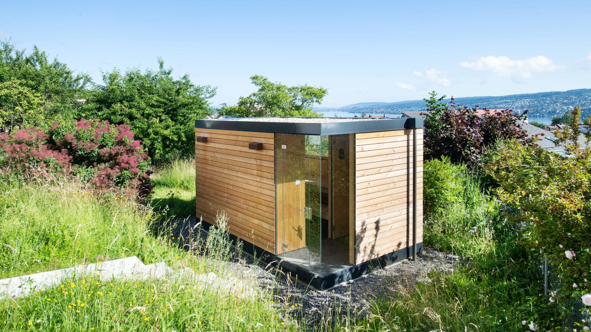 Kueng wellnes aussensauna aussen garten