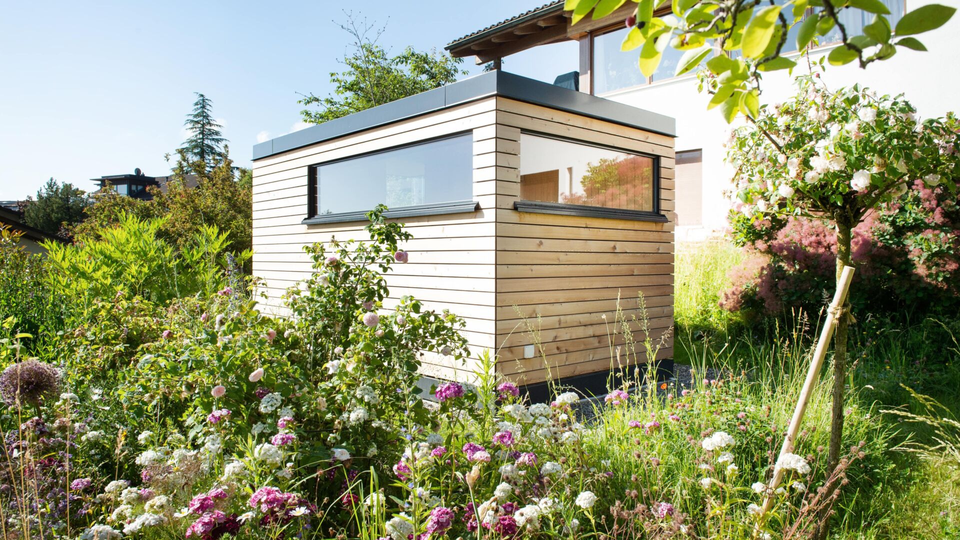 Kueng wellnes aussensauna garten