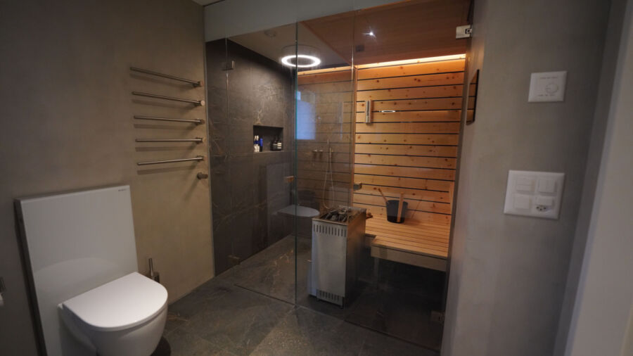 Kueng wellness Sauna Arvenholz wellness auf kleinem Platz min