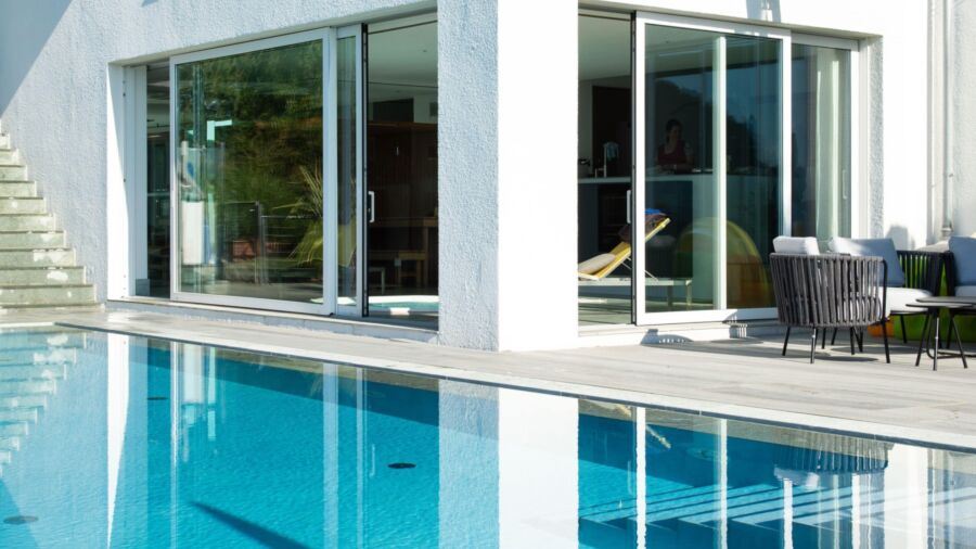 Aussenpool kueng wellness veranda min