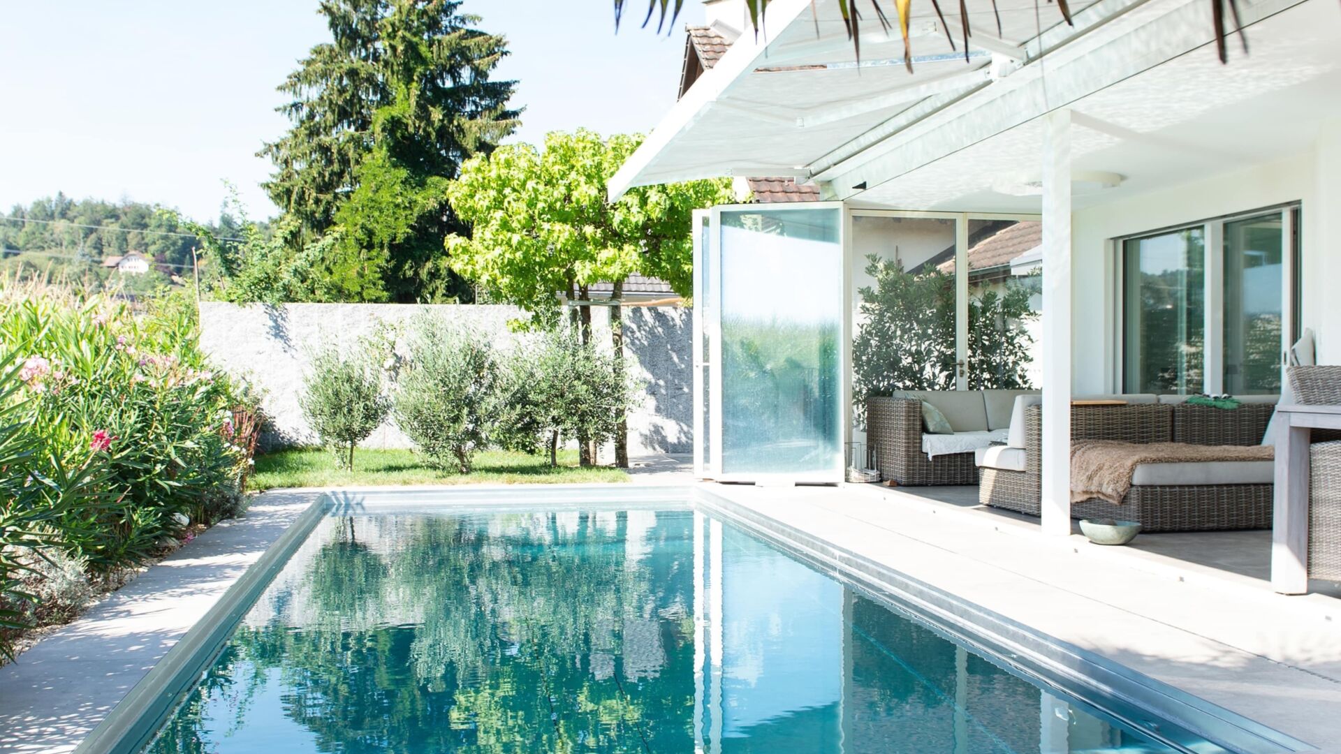 Aussenpool kueng wellness schweiz min