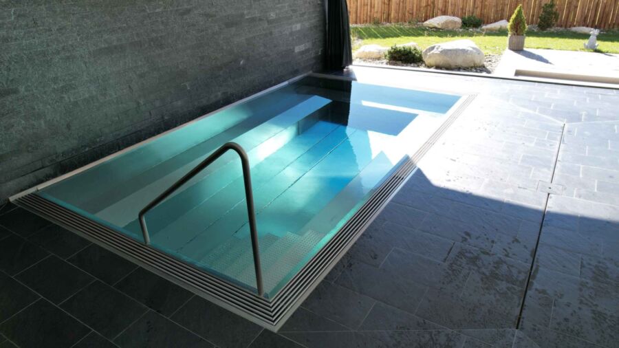 Kueng wellness Pool Edelstahl Whirlpool header