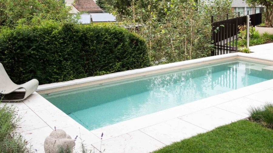 Kueng wellness Pool Referenz Schwimmbad Garten