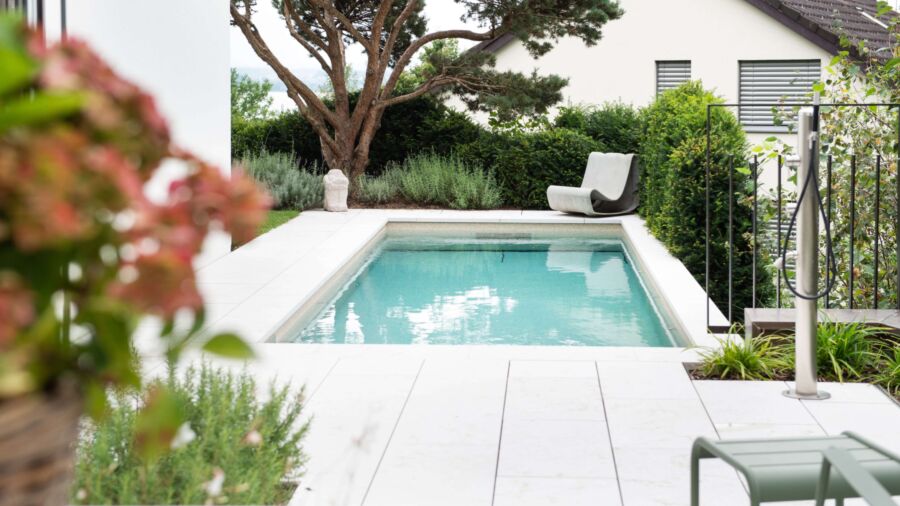 Kueng wellness bergmann pool 2 min