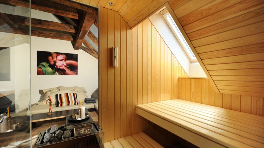 Kueng wellness dachschräge 2 min