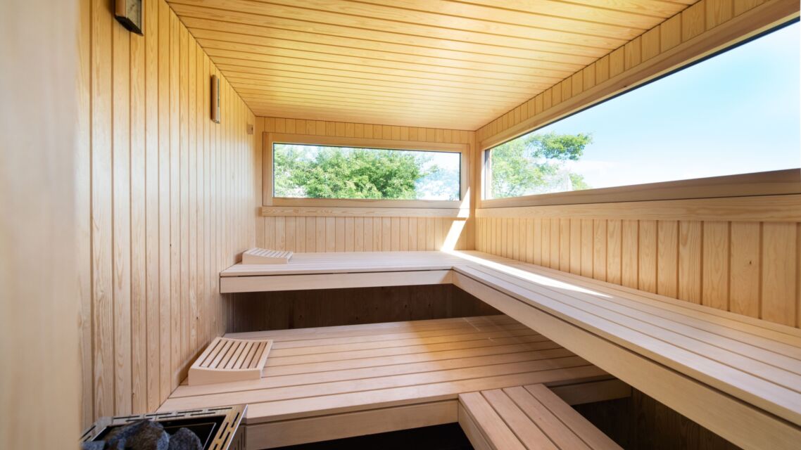 Kueng sauna wellness nido outdoor garten holz glaswand 4