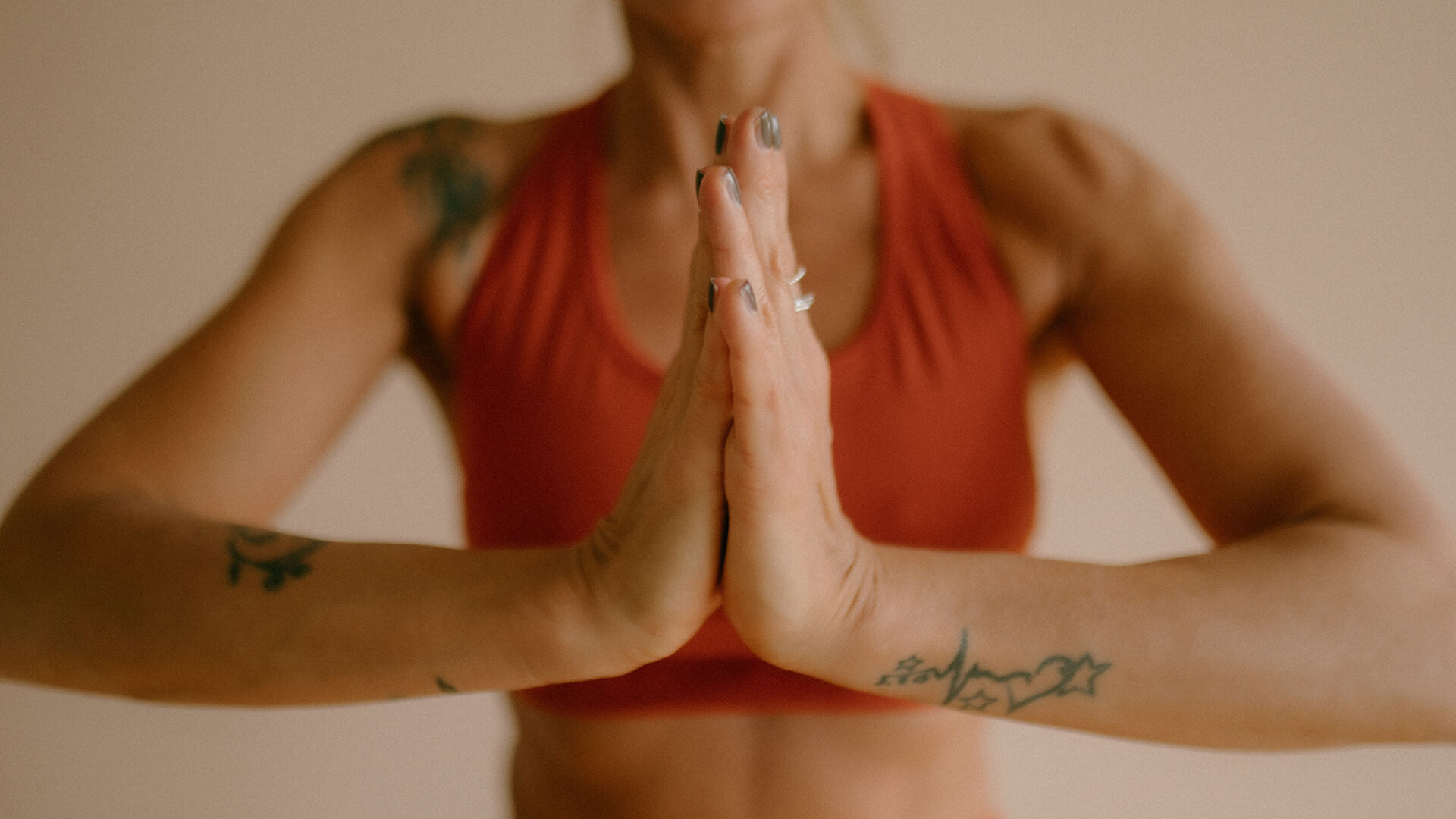 Hot yoga kueng sauna wellness