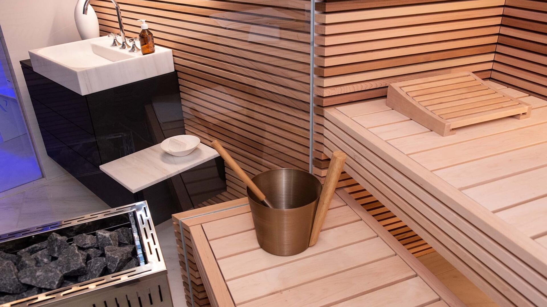 Kueng sauna wellness showroom bauarena 1
