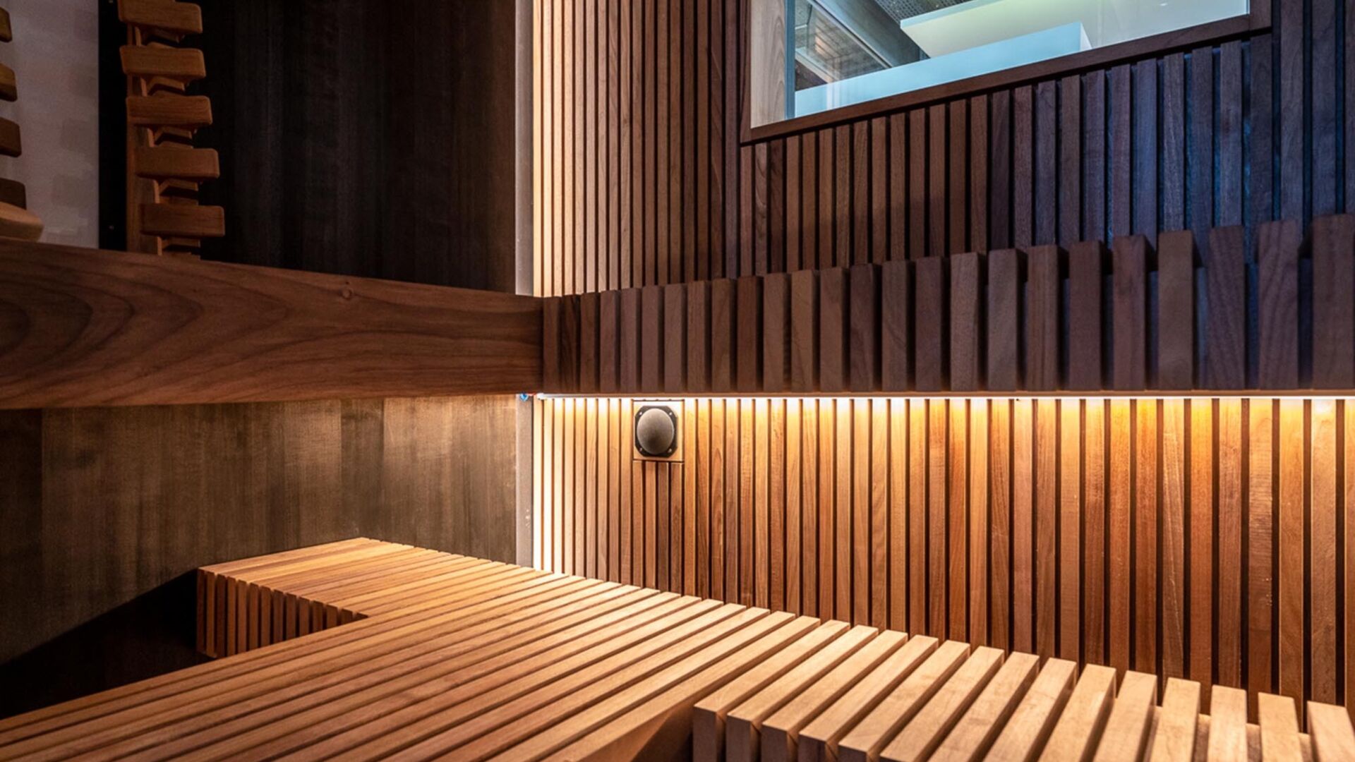 Kueng sauna wellness showroom bauarena 9