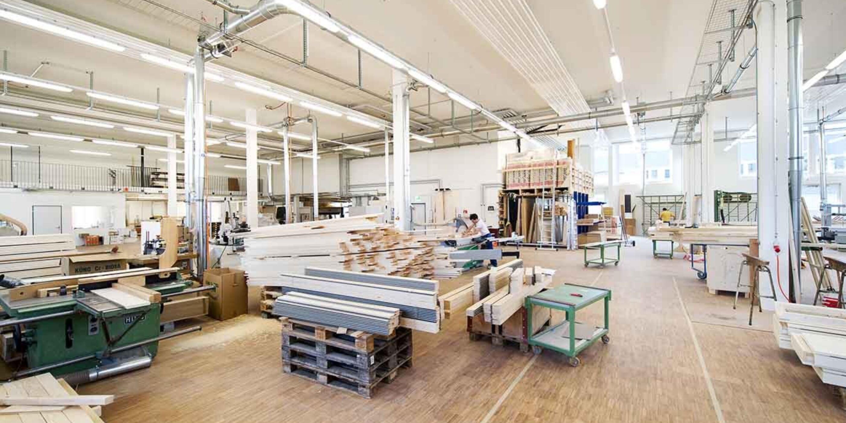 Kueng wellness produktion altendorf schreinerei view